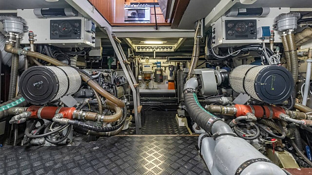 Яхта Privateer Trawler 50